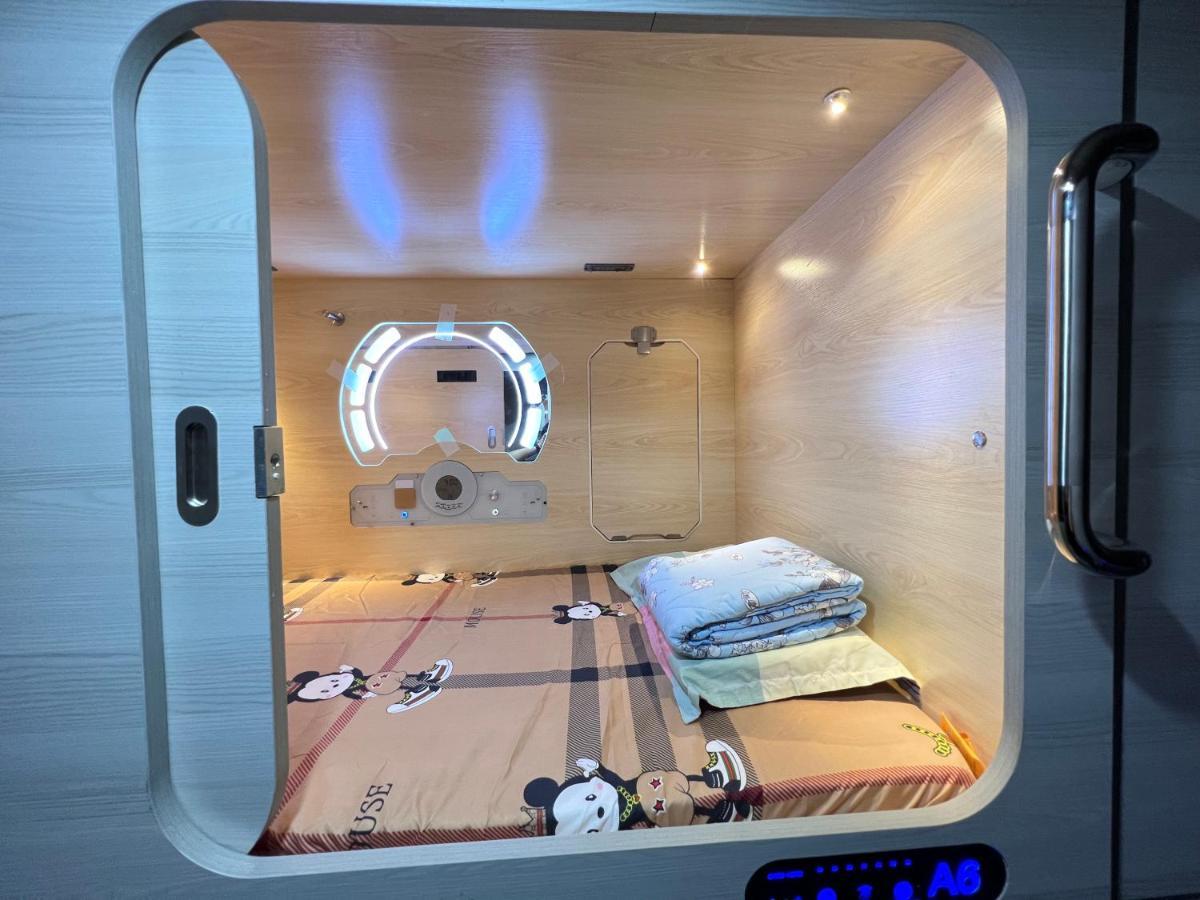 Sleep cubee capsule hotel Hong Kong Exterior foto