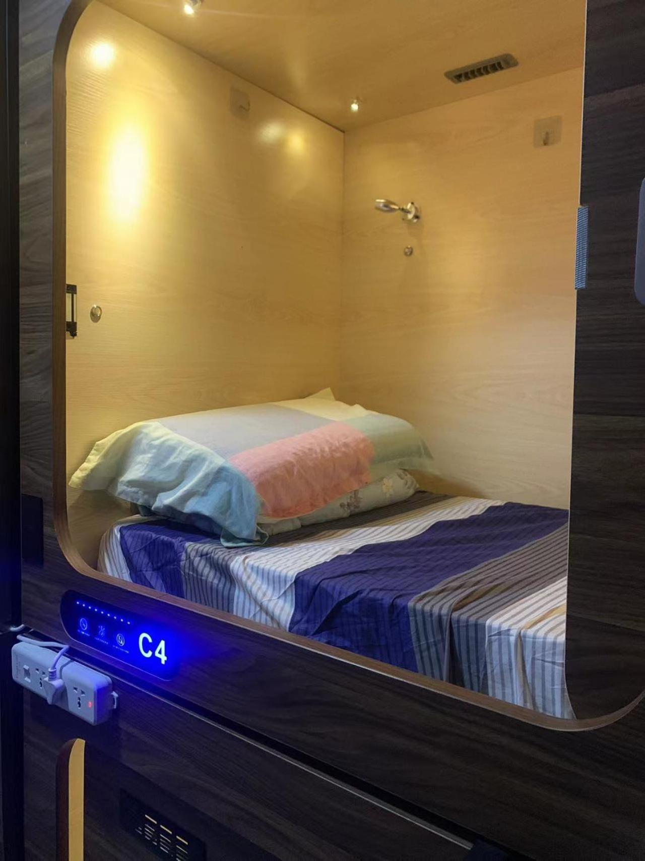 Sleep cubee capsule hotel Hong Kong Exterior foto