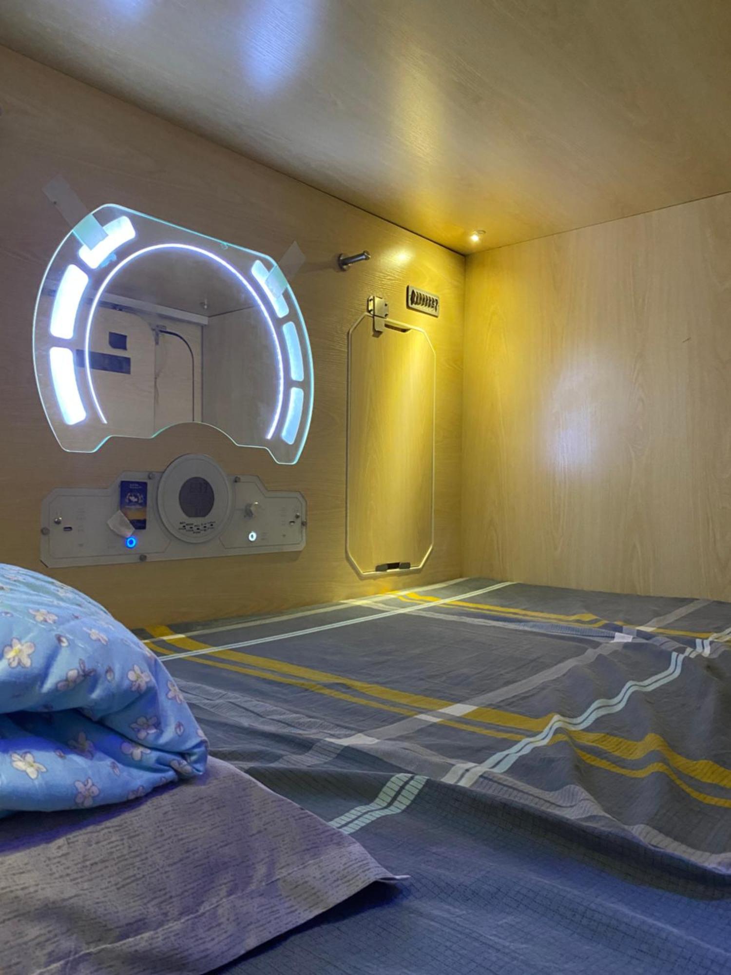 Sleep cubee capsule hotel Hong Kong Exterior foto